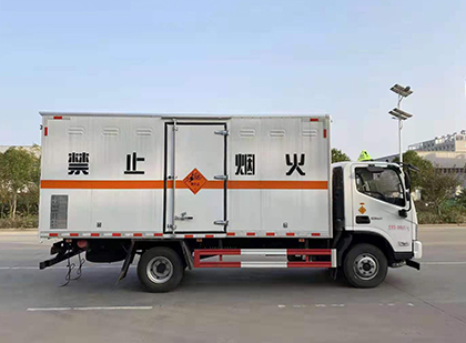 滨江爆破器材运输车