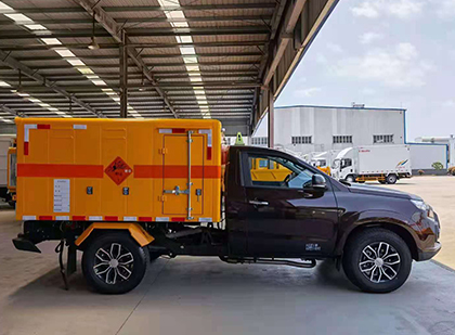 滨江爆破器材运输车